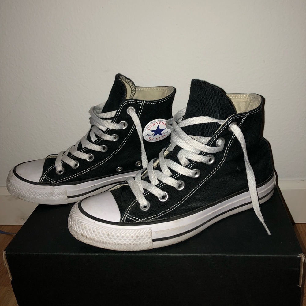 Black high top converse women’s size 6